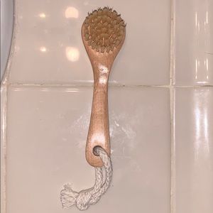 DAILY CONCEPTS: daily facial dry brush